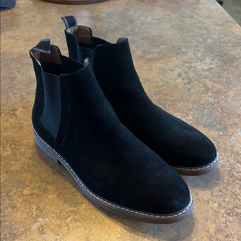 Steve Madden Black Suede Chelsea Boots
